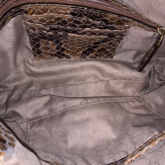 Michael Kors python crossbody bag - Picture 4 of 15